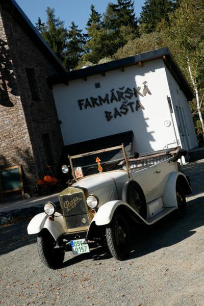 Farmarska Basta Hotel Velky Ujezd Luaran gambar